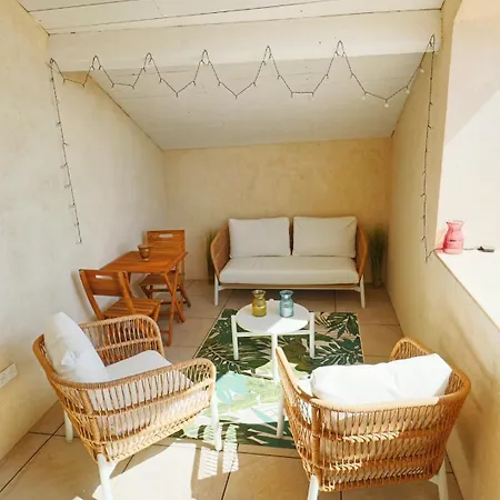 Grande Bourgade Sunny-terrace Climatisation Lägenhet Uzès